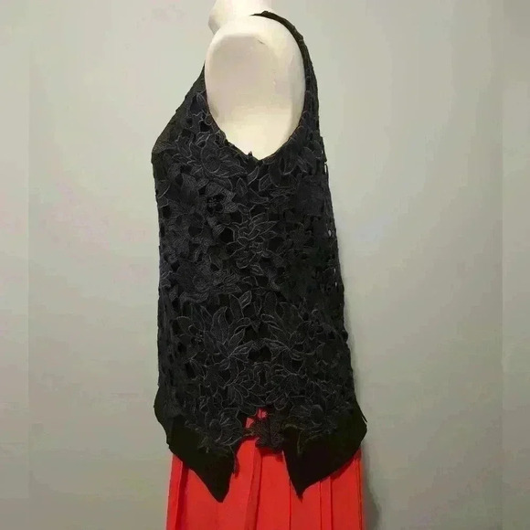 WHBM sleevless top - Picture 2 of 3